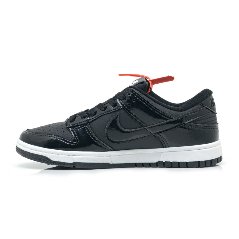 SB Dunk – Space Black Verniz