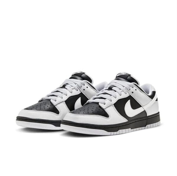 SB Dunk – Reverse Panda