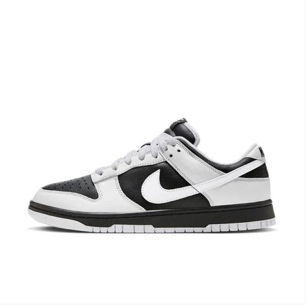 SB Dunk – Reverse Panda